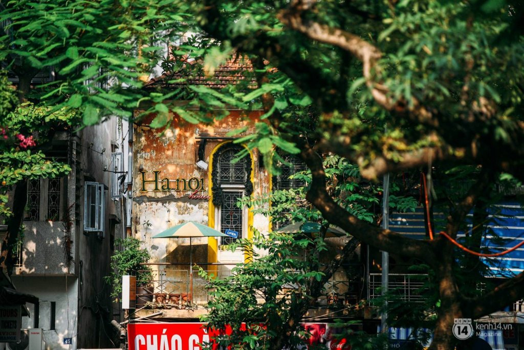 Hanoi house café