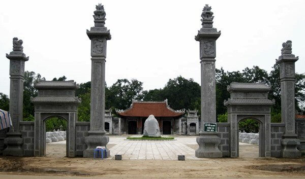 Le temple de Hai Ba Trung est un monument historique construit pour mémoriser les soeurs Trung 