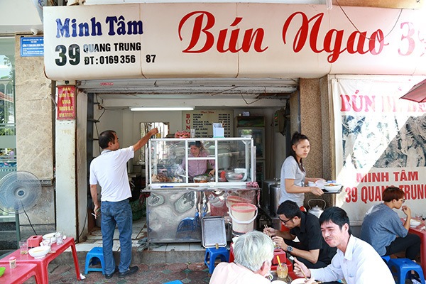 le restaurant de mien tron hai san à ne pas manquer à Hanoi